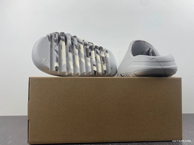 GZ5553 Yeezy Adidas Slide 0714
